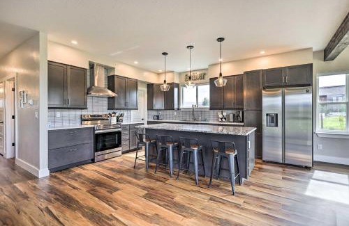 Grand Elk Ranch House | Walk To Golf Modern Mtn-View Home in Granby