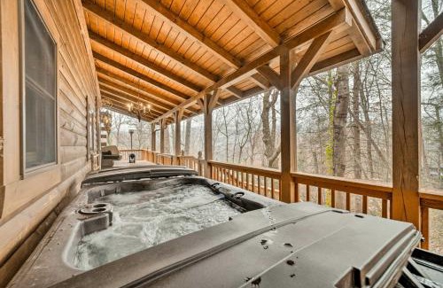 Maggie Valley House | Walk to Golfing Grand Maggie Valley Cabin!