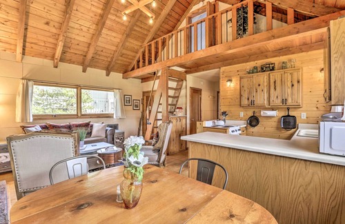 Grand Lake Cabin | Walk to Grand Lake: Historic Dtwn Cabin!