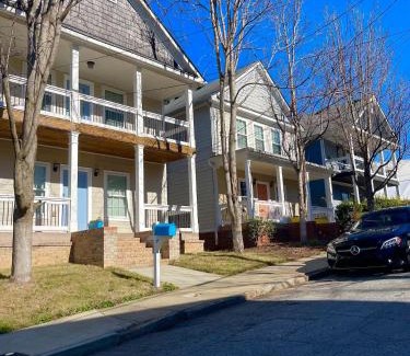 Atlanta House | Walk to GWCC, Mercedes-Benz