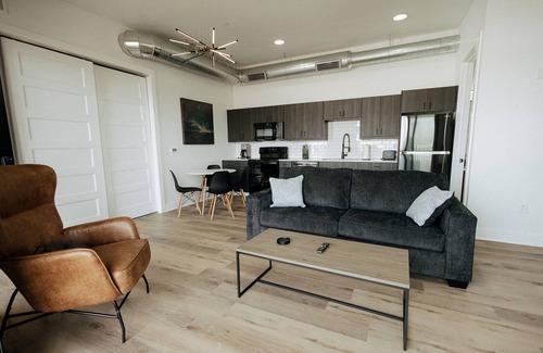 Downtown Wichita Apartment | Walk To Intrust Bank Arena! Modern Loft W/W&D!