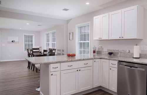 Osterville Apartment | Walk To Joshua Pond and Main Street. Renovated 2BR Cottage. Mid-Cape.