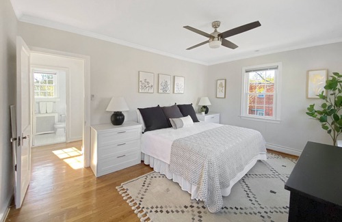 Potomac West House | Walk to King St Metro (Townhome)