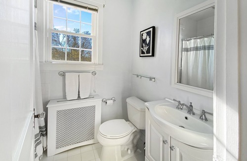 Potomac West House | Walk to King St Metro (Townhome)