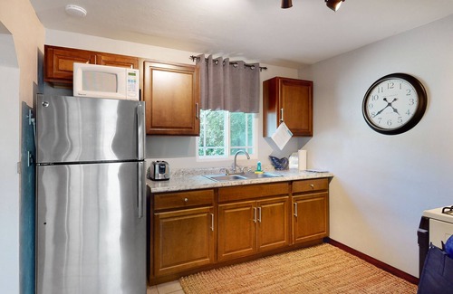Village of La Jolla House | Walk to La Jolla Village and ocean from this charming cottage