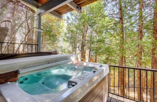 Lake Arrowhead House | Walk to Lake Arrowhead Home with Hot Tub and Wet Bar!