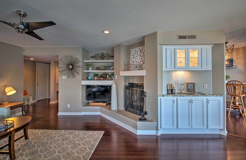 Lake Hamilton Condo | Walk to Lake Hamilton: 'To-Do' Home w/Pool Access