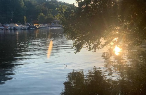 Lake Lure House | Walk to Lake Lure Chimney Rock from Autumn Splendor Cabin