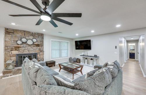 Hot Springs Village House | Walk to Lake DeSoto Hot Springs Village Retreat!