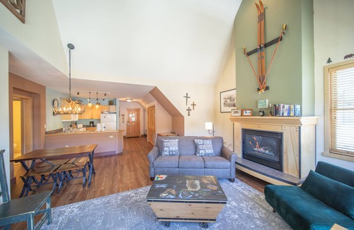 River Run Condo | Walk to Lifts, Dining, Shops. Perfect Ski Condo!