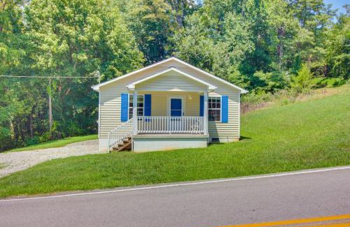 Byrdstown House | Walk to Main St Inviting Byrdstown Home with Yard!