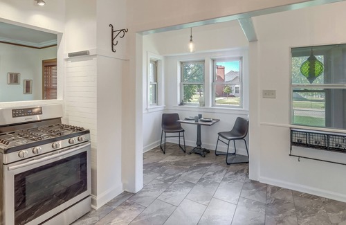 Roswell House | Walk to Main Street: Charming Roswell Home!