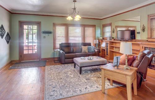 Roswell House | Walk to Main Street Charming Roswell Home!