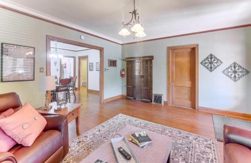 Roswell House | Walk to Main Street Charming Roswell Home!