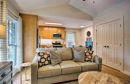 Saluda Apartment | Walk to Main Street Eats Remodeled Saluda Apt