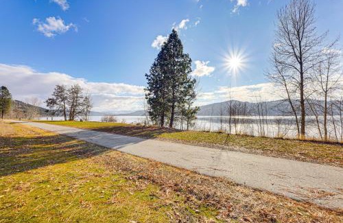 Harrison House | Walk to Marina Harrison Cabin with Lake View!