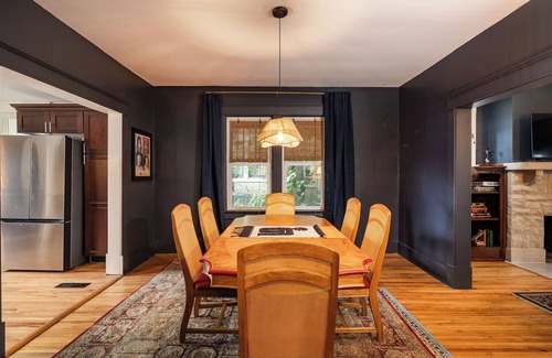 Historic Edgefield House | Walk to Nissan/Broadway + 5 Kings + Big Yard