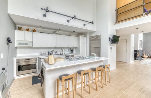 Amagansett House | Walk to Ocean Beach - Designer Home at the Dunes Nature Reserve