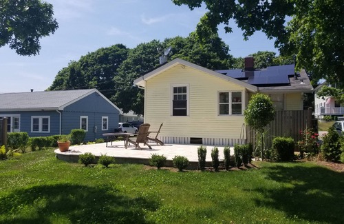 Wareham Cottage | Walk to Ocean Deals!