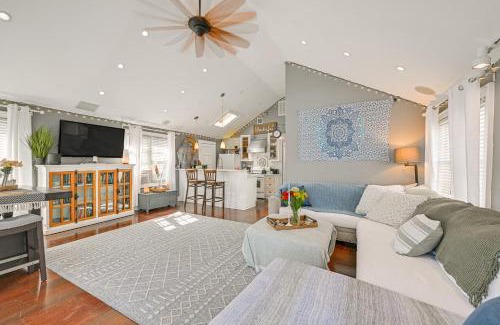Long Beach House | Walk to Ocean Pet-Friendly Home in Long Beach!
