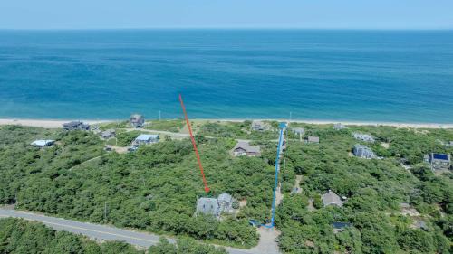 South Wellfleet House | Walk to Oceanside Beach