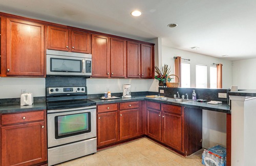 Moncks Corner House | Walk to Pond: Pet-Friendly Moncks Corner Home!