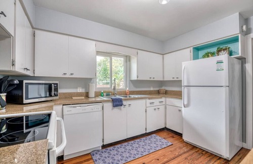 Bradenton House | Walk To Restaurants-Shops-AMI Ferry/Beaches/IMG