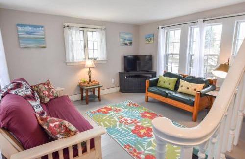 Wellfleet House | Walk to Restaurants Shopping & Harbor