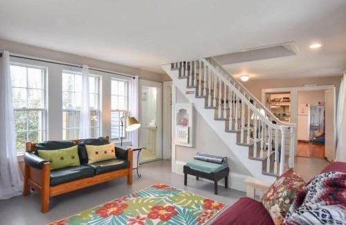 Wellfleet House | Walk to Restaurants Shopping & Harbor