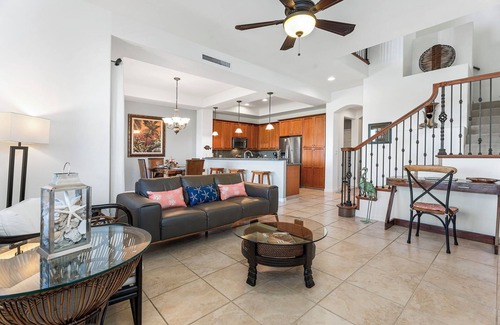 Kamuela House | 🏖️Walk to Restaurants/Shopping | Excellent Golf Course Views | Private Beach Access