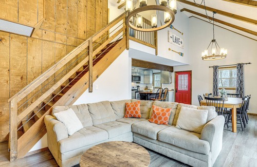 Hamlin House | Walk to Roaming Woods Lake: Home w/Fire Pit!