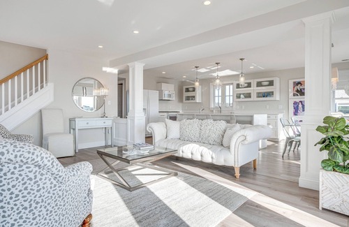 Rye House | Walk to Rye Harbor State Park: Home w/Ocean Views