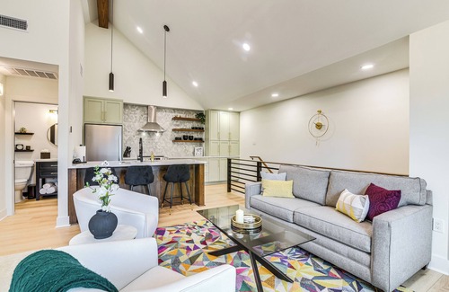 Galveston Apartment | Walk to Shops & Restaurants: Chic Galveston Studio