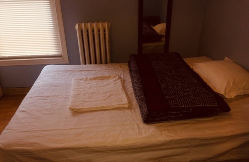 Revere Apartment | Walk to subway and beach, 10 mins by T to airport and 15 mins to downtown Boston