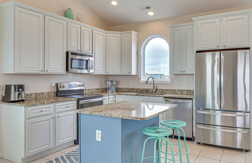 Surf City Cottage | Walk to Surf City Beach: Ocean-view Home w/Decks!
