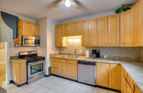 Eastside House | Walk to Syracuse Campus: Family-Friendly Home!