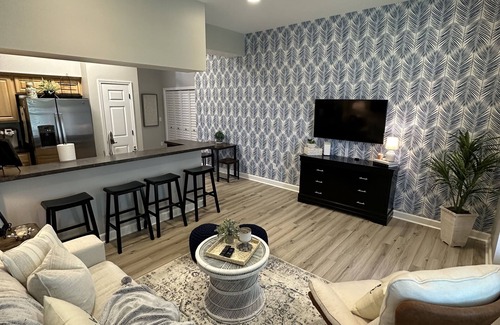 Ono Island Condo | Walk to the beach. 2 Bedroom Condo - "The Blue Palm."