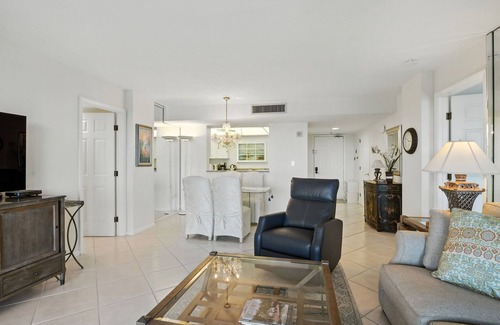 Vanderbilt Beach Condo | Walk To The Beach! Naples Condo w/Unobstructed Views Of The Gulf, Bay And Pool!