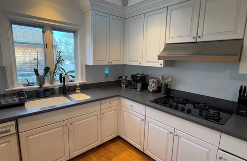 Stonington Apartment | Walk to the Beach "The Borough"