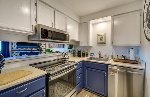 Ocean Shores Condo | Walk to the Beach: Ocean Shores Condo!
