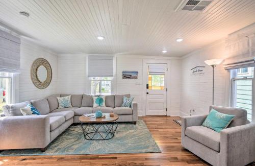 Galveston House | Walk to The Strand Historic Galveston Home!