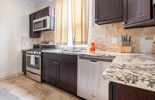 Uptown Historic District House | Walk to Tipitina's from a Cozy Uptown House