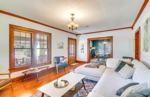 Lawton House | Walk to Town and 3 Mi to Fort Sill Home in Lawton!
