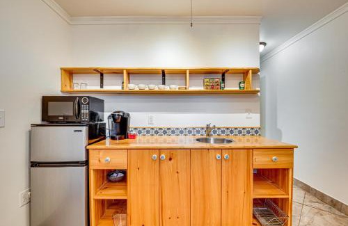 East Point Apartment | Walk to Train and Bus Stop Hidden Gem in ATL!