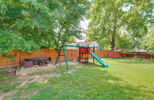 East Point Apartment | Walk to Train and Bus Stop Hidden Gem in ATL!