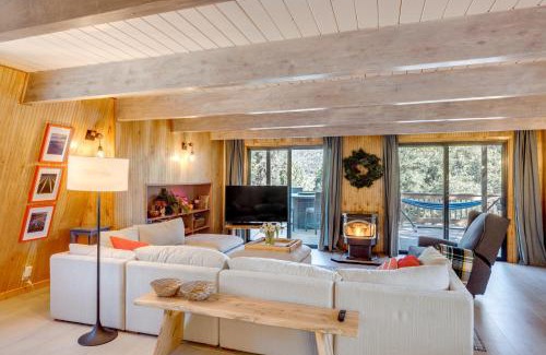 Pine Mountain Club House | Walk to Village Cozy Cabin in Pine Mountain Club!