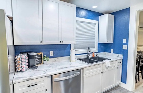 Williams House | Walk Train & Rte 66/The Stay @ Seven One Three