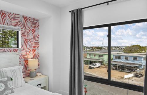 Indian Rocks Beach House | Walk2beach, Heated Salt Pool, Pool Table Gameroom