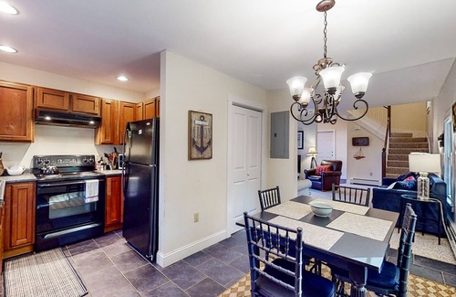 Camden Apartment | Walkable apartment with water view, washer/dryer & full kitchen