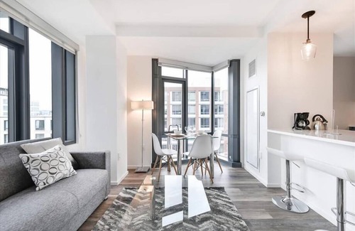 Shawmut Apartment | Walkable Boston Neighbourhood | Downtown 2BR near Tufts